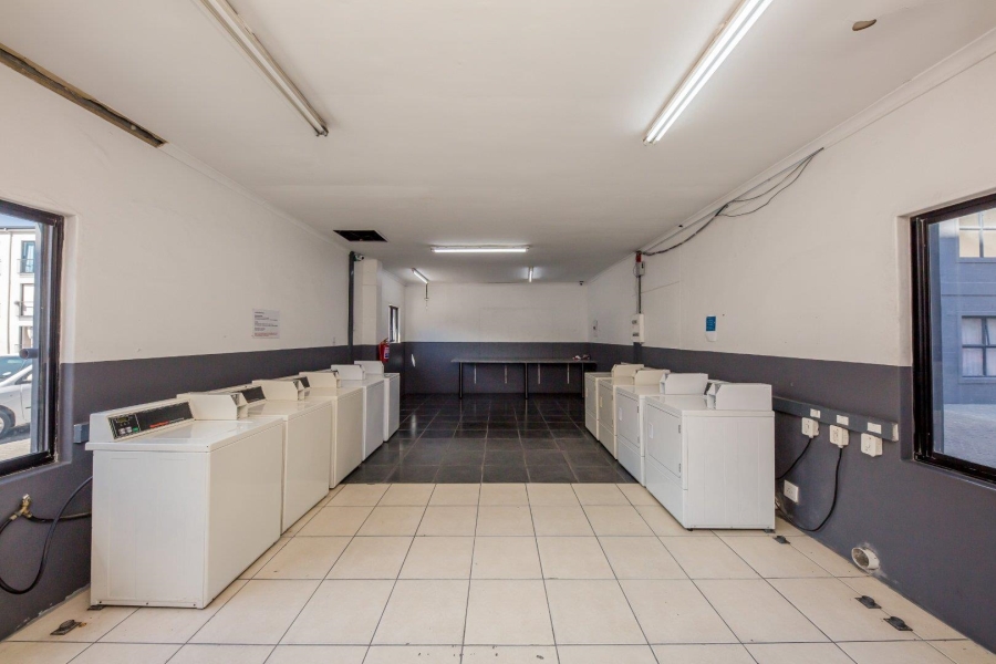 1 Bedroom Property for Sale in Maitland Western Cape